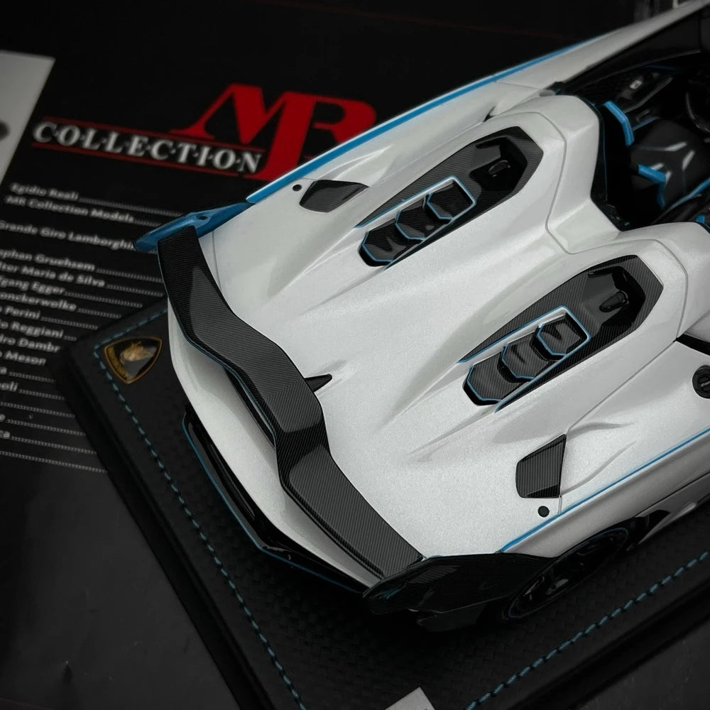 [MR Collection] 1:18 Lamborghini 2020 SC20 White Model Car Resin