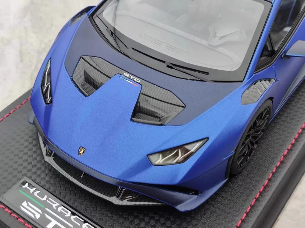 [MR Collection] 1:18 Lamborghini 2021 Huracan STO Blue Model Car Resin