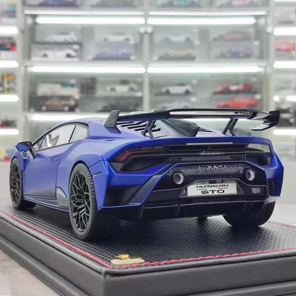 [MR Collection] 1:18 Lamborghini 2021 Huracan STO Blue Model Car Resin