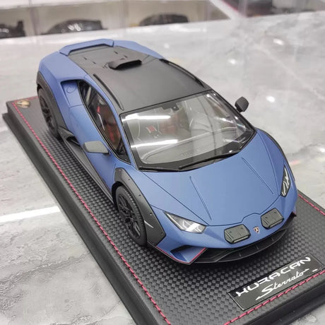 [MR Collection] 1:18 Lamborghini 2022 Huracan Sterrato Blue Model Car Resin