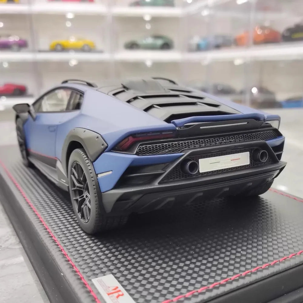 [MR Collection] 1:18 Lamborghini 2022 Huracan Sterrato Blue Model Car Resin