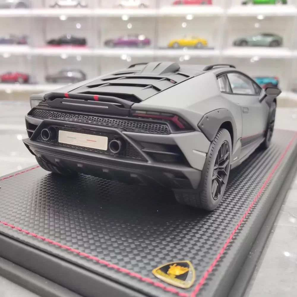 [MR Collection] 1:18 Lamborghini 2022 Huracan Sterrato grigio modellino di auto resina