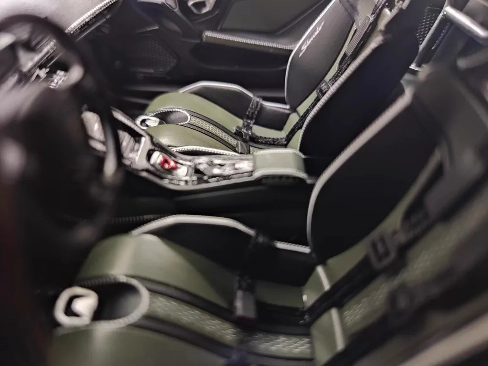 [MR Kollektion] 1:18 Lamborghini 2022 Huracan Sterrato grön modellbil harts