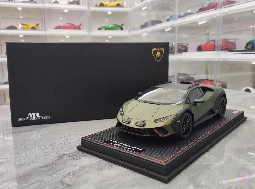 [MR Kollektion] 1:18 Lamborghini 2022 Huracan Sterrato grön modellbil harts