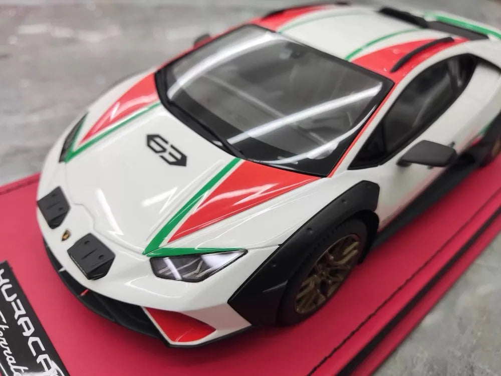 [MR collection] 1:18 Lamborghini 2022 Huracan Sterrato Italy voiture miniature Resin