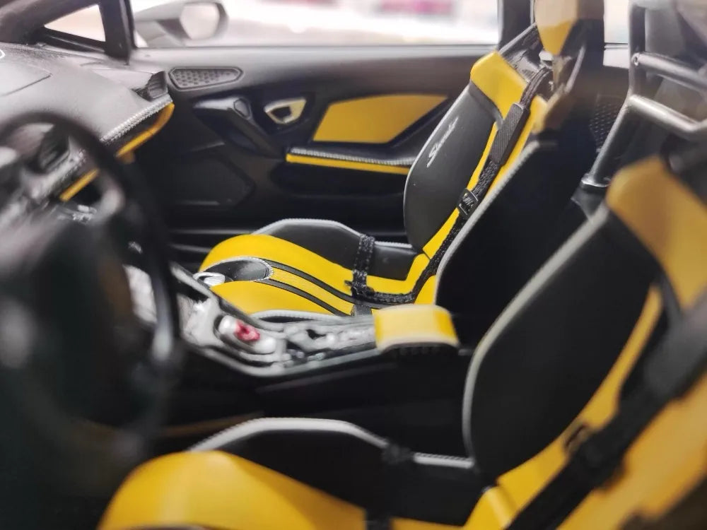 [MR collection] 1:18 Lamborghini 2022 Huracan Sterrato jaune voiture miniature Resin