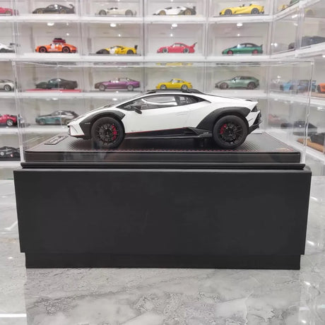 [MR Collection] 1:18 Lamborghini 2022 Huracan Sterrato White Model Car Resin
