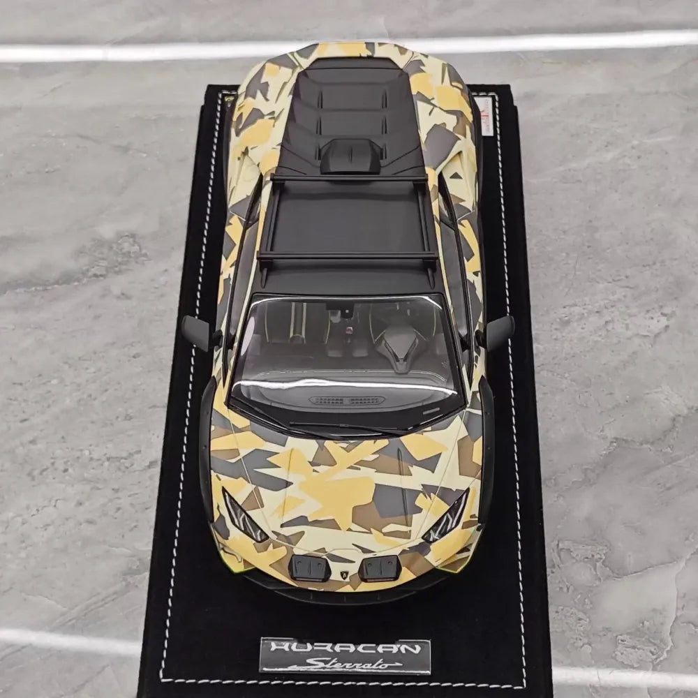 [MR Collection] 1:18 Lamborghini 2023 Huracan Sterrato Yellow Model Car Resin