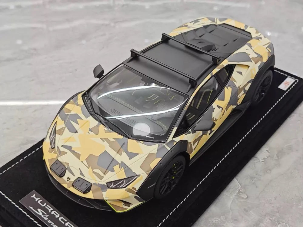 [MR Collection] 1:18 Lamborghini 2023 Huracan Sterrato Yellow Model Car Resin
