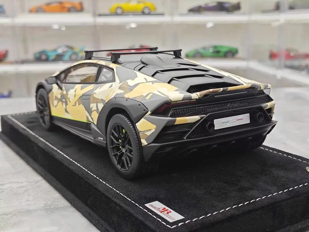 [MR Collection] 1:18 Lamborghini 2023 Huracan Sterrato Yellow Model Car Resin