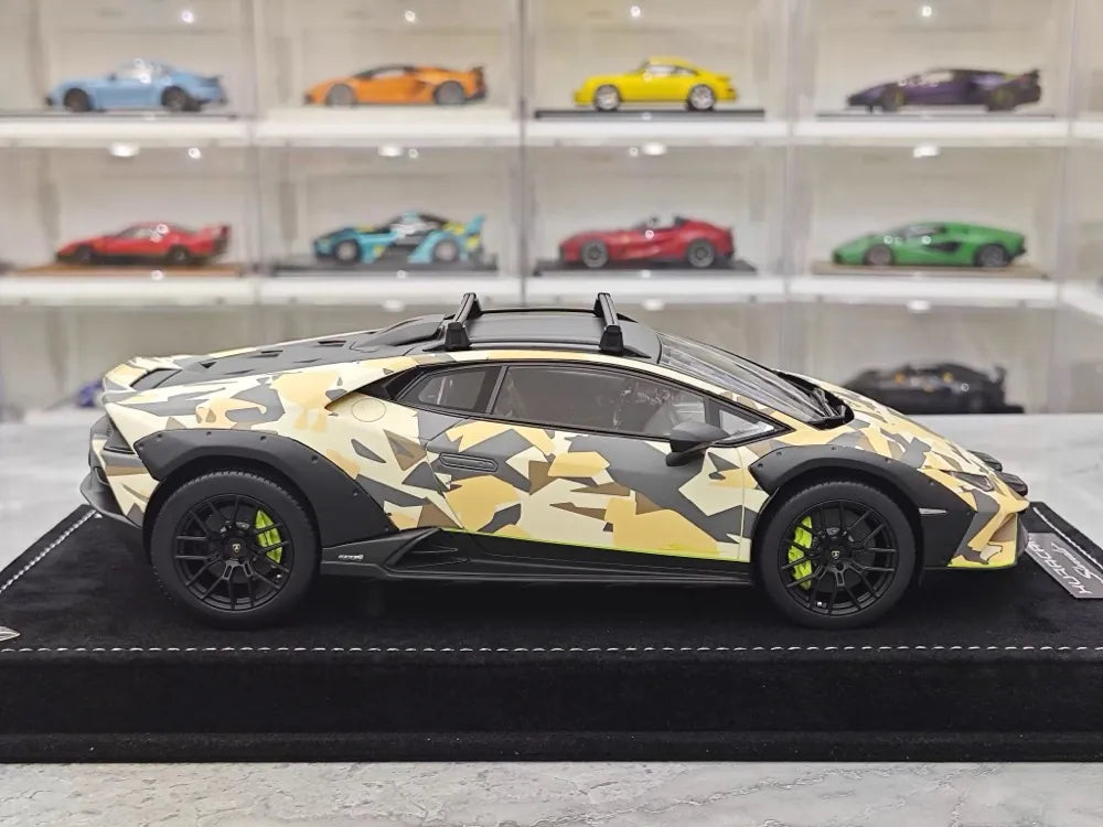 [MR Collection] 1:18 Lamborghini 2023 Huracan Sterrato Yellow Model Car Resin