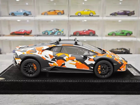 [MR Collection] 1:18 Lamborghini 2023 Huracan Sterrato Orange Model Car Resin