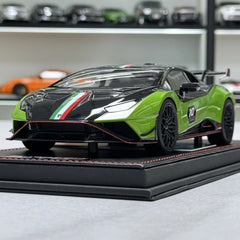 [MR Collection] 1:18 Lamborghini 2024 Huracán STO 10th Anniversary edizione modellino di auto resina