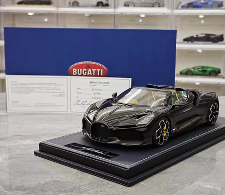 [MR Collection] 1:18 Bugatti W16 Mistral Roadster zwart modelauto Hars
