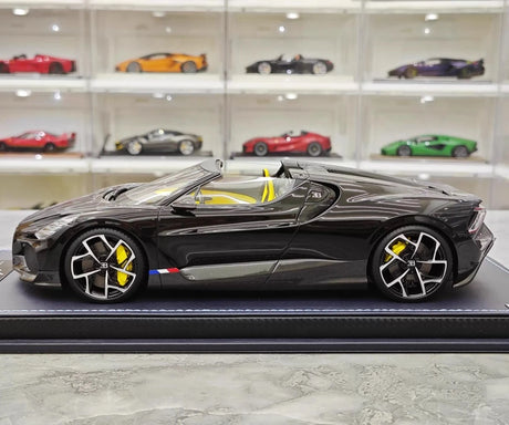 [MR Collection] 1:18 Bugatti W16 Mistral Roadster zwart modelauto Hars