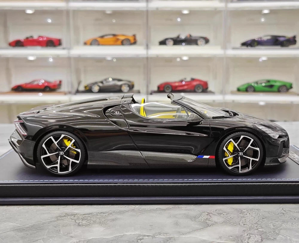 [MR Collection] 1:18 Bugatti W16 Mistral Roadster Black Model Car Resin