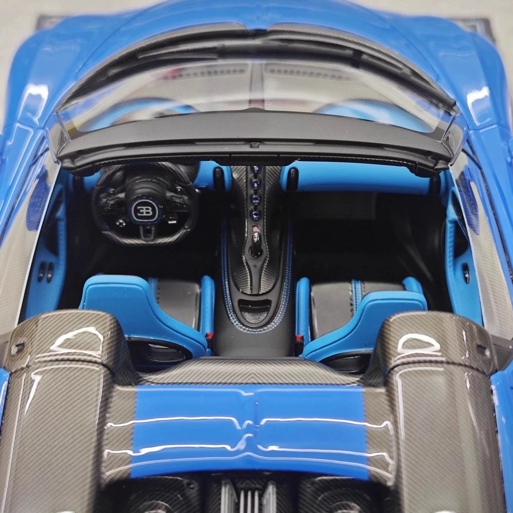[MR Collection] 1:18 Bugatti W16 Mistral Roadster Blue Model Car Resin