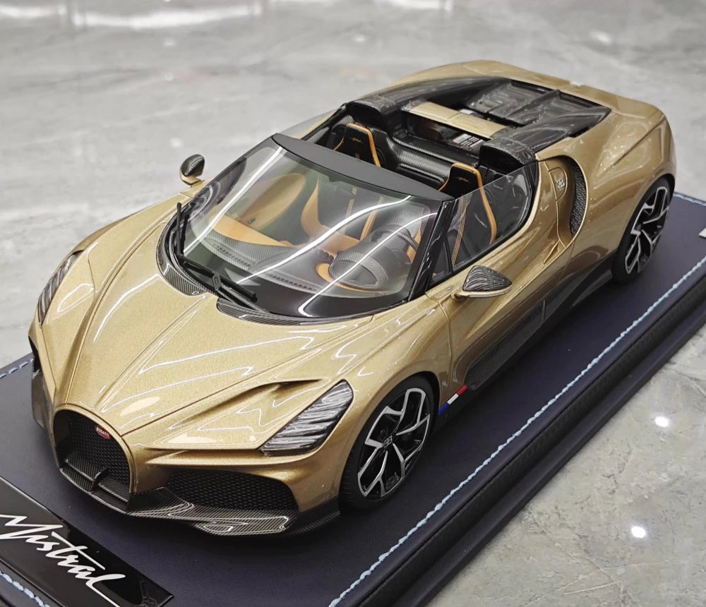 [MR Collection] 1:18 Bugatti W16 Mistral Roadster ゴールド モデルカー レジン