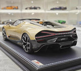 [MR Collection] 1:18 Bugatti W16 Mistral Roadster Gold Model Car Resin