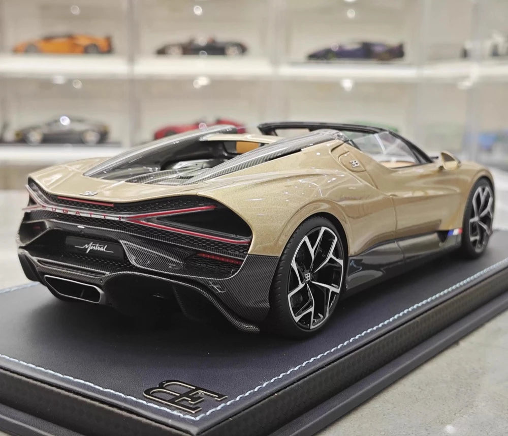 [MR Collection] 1:18 Bugatti W16 Mistral Roadster ゴールド モデルカー レジン