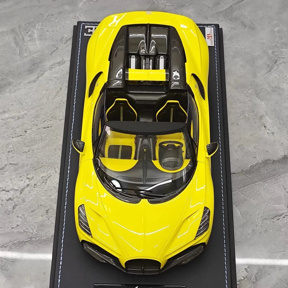 [MR Collection] 1:18 Bugatti W16 Mistral Roadster Yellow Model Car Resin