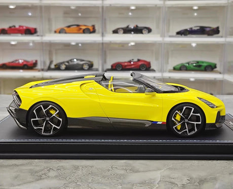 [MR Collection] 1:18 Bugatti W16 Mistral Roadster Yellow Model Car Resin
