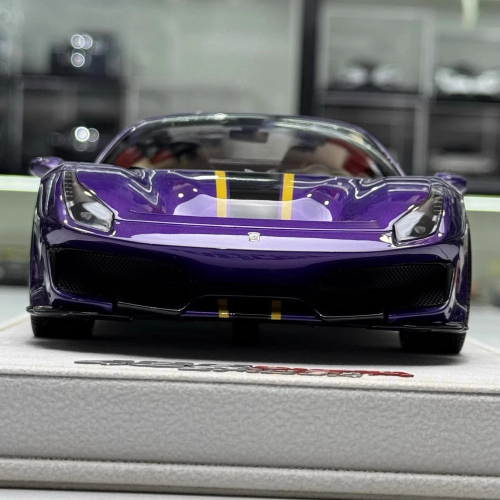 [MR Collection] 1:18 Ferrari 2018 488 Pista viola modellino di auto resina