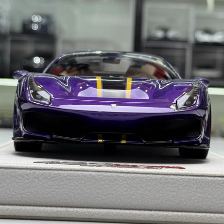 [MR Collection] 1:18 Ferrari 2018 488 Pista paars modelauto Hars
