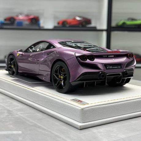 [MR Collection] 1:18 Ferrari 2019 F8 Tributo paars modelauto Hars