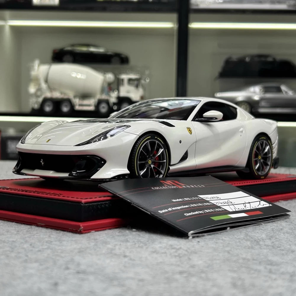 [MR Collection] 1:18 Ferrari 2021 812 Competizione bianco modellino di auto resina