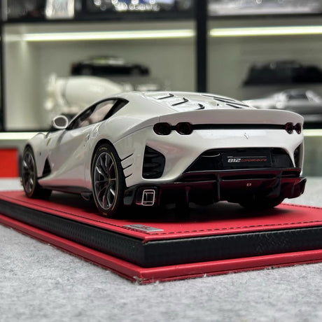 [MR Collection] 1:18 Ferrari 2021 812 Competizione wit modelauto Hars