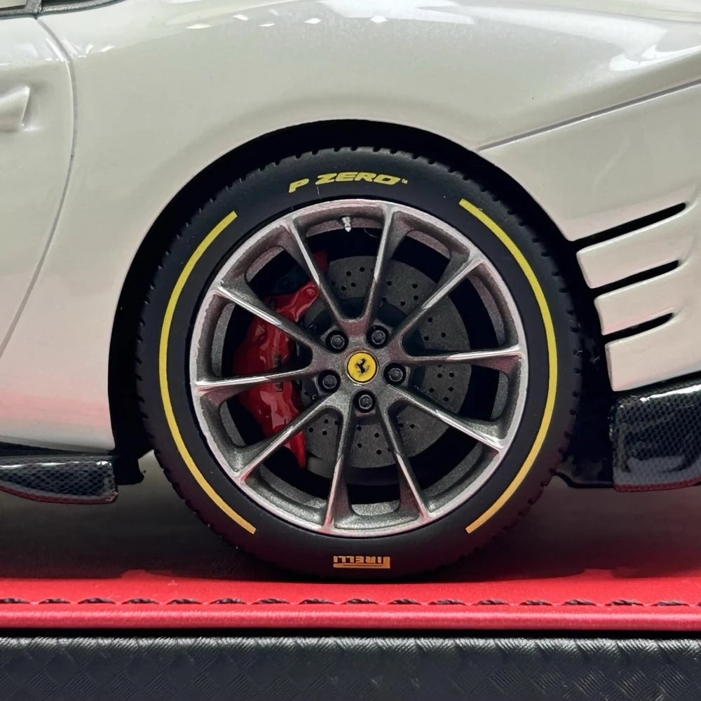 [MR Collection] 1:18 Ferrari 2021 812 Competizione ホワイト モデルカー レジン