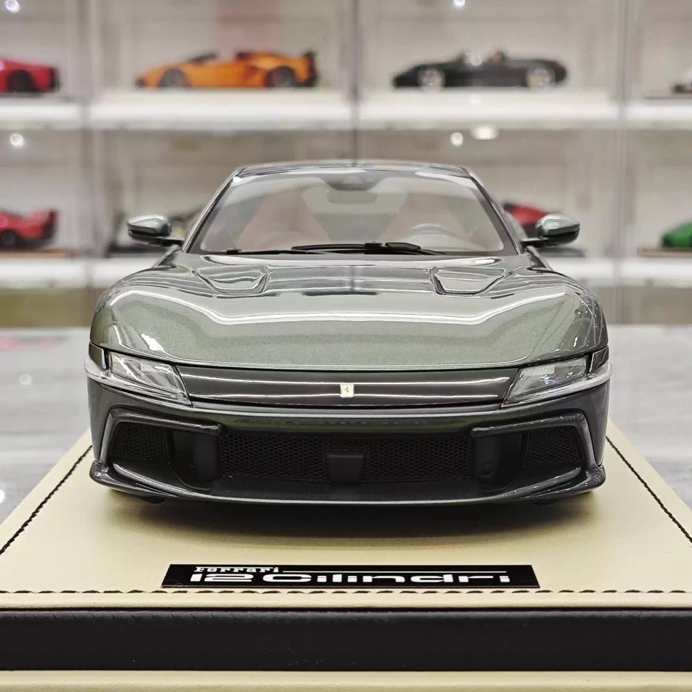 [MR Collection] 1:18 Ferrari 2024 12Cilindri verde modellino di auto resina