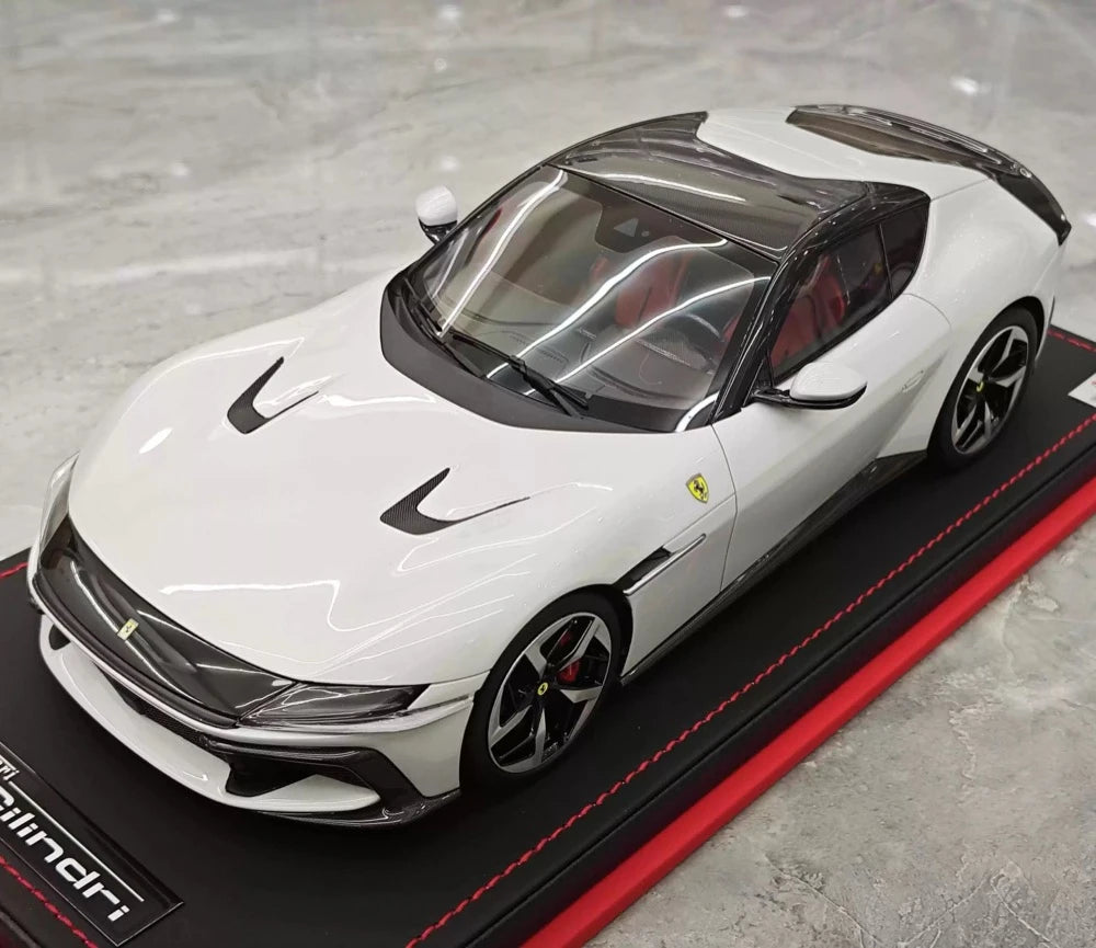 [MR Collection] 1:18 Ferrari 2024 12Cilindri White Model Car Resin