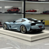 MW Modell Ferrari 2019 812 Superfast Novitec N-Largo Ice Blue 1:18 – Sammelobjekt-Harz-Modellharz