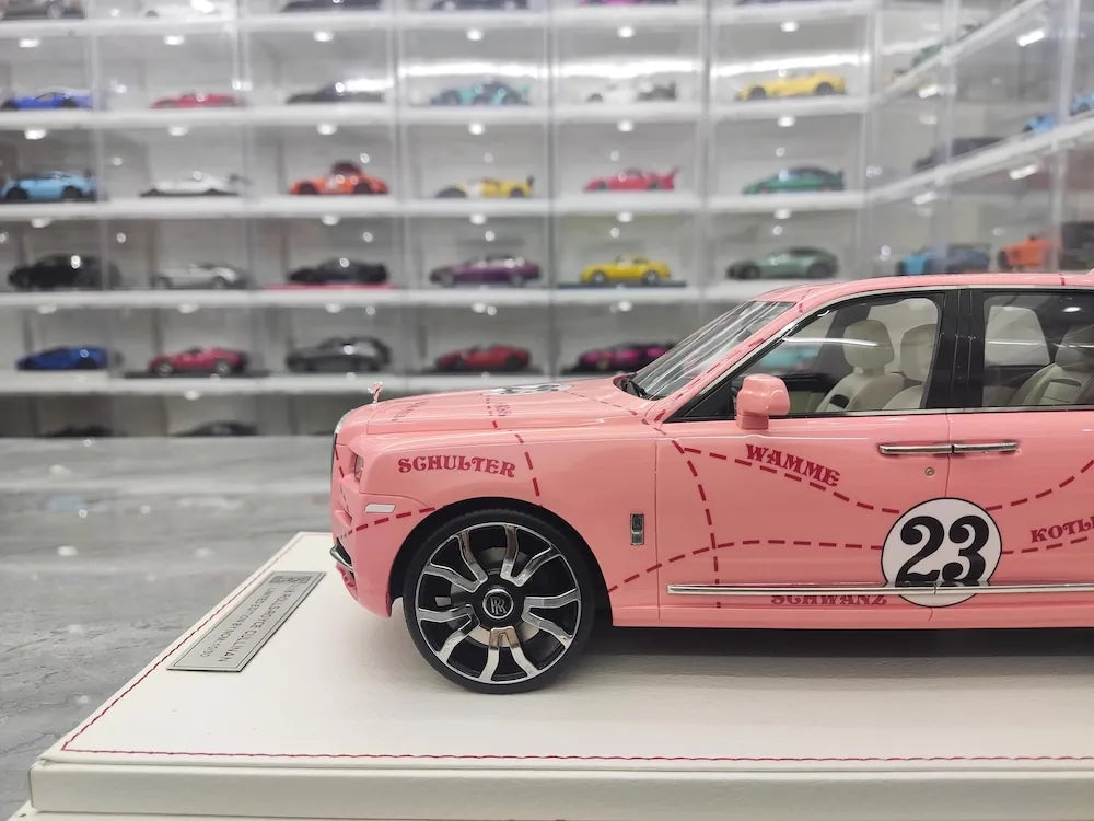 [NCM] 1:18 Rolls-Royce 2018 Cullinan Pink Pig Model Car Resin