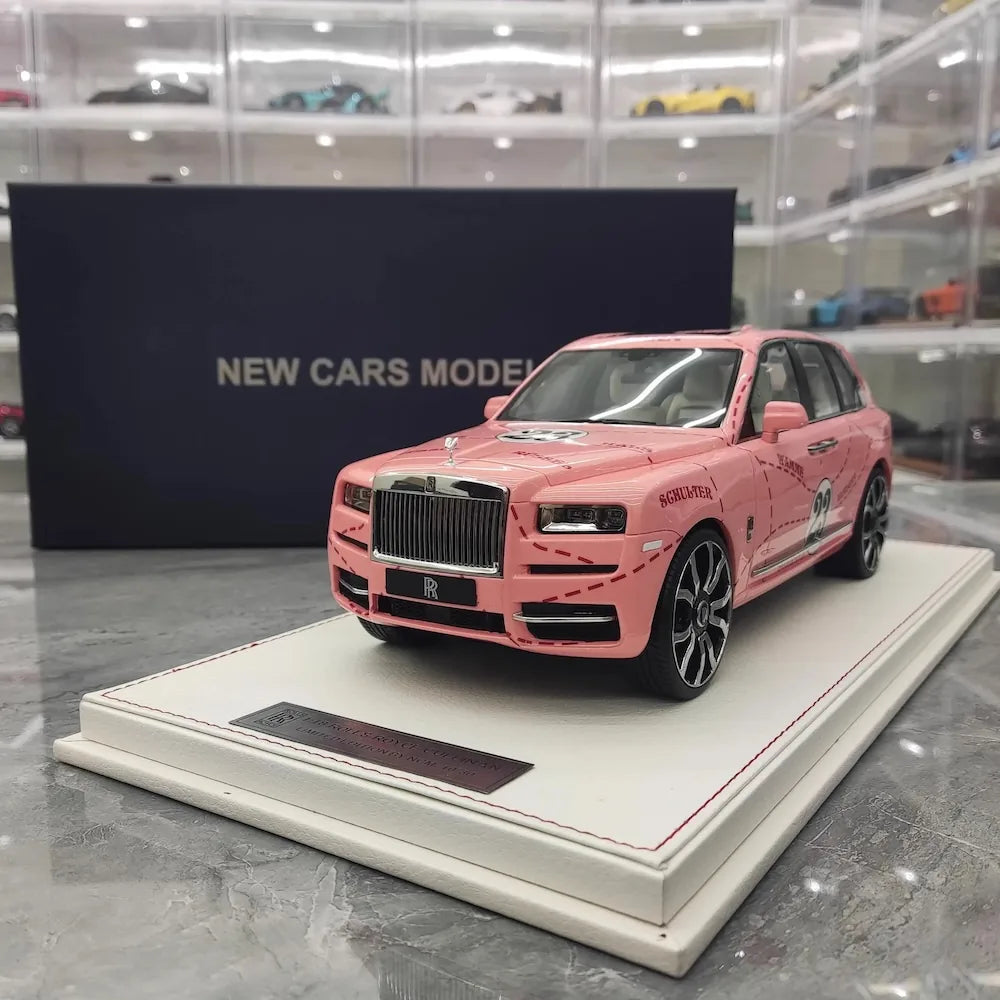 [NCM] 1:18 Rolls-Royce 2018 Cullinan Pink Pig Model Car Resin