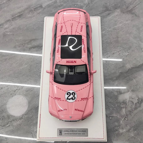 [NCM] 1:18 Rolls-Royce 2018 Cullinan Pink Pig Model Car Resin