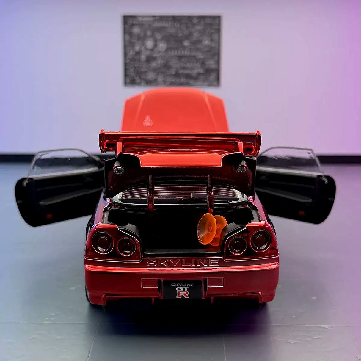 Nissan 1999 Skyline GT-R R34 Metallic rood 1:24 – diecast displaymodel
