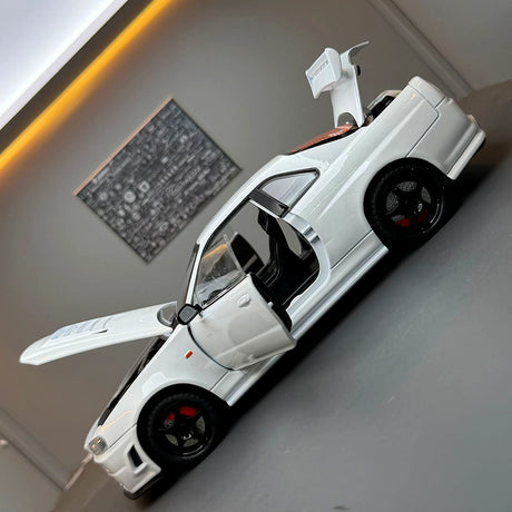 Nissan 1999 Skyline GT-R R34 wit 1:24 – diecast displaymodel