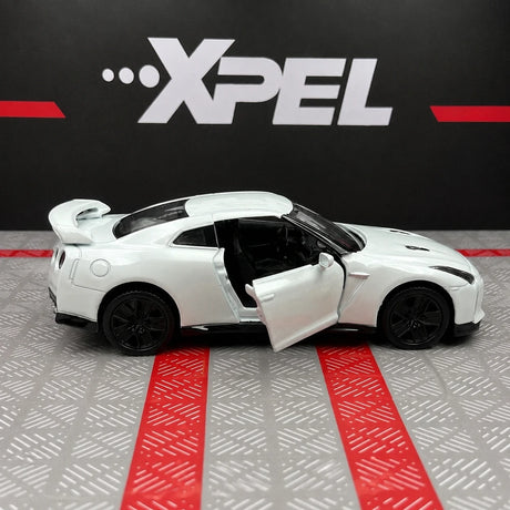 Nissan 2007 GT-R R35 وايت 1:36 – نموذج عرض مصبوب، مصبوب،