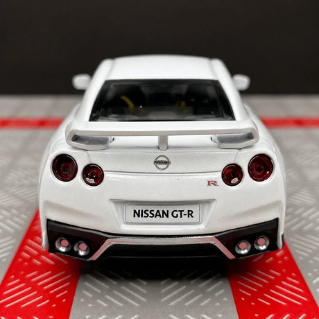 Nissan 2007 GT-R R35 وايت 1:36 – نموذج عرض مصبوب، مصبوب،