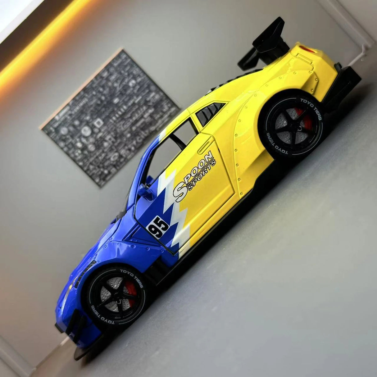 Nissan 2017 GT-R R35 blauw 1:24 – diecast displaymodel