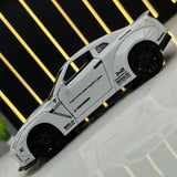 Nissan 2017 GT-R R35 LP Works White 1:32 – Druckguss-Display-Modell, Druckguss