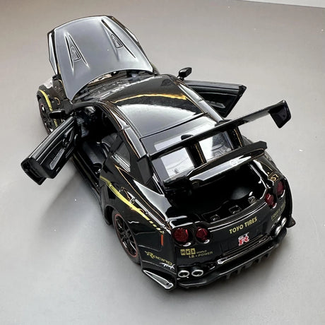 Nissan 2017 GT-R R35 Nismo Schwarze 1:32 – Druckguss-Display-Modell in Druckguss
