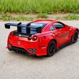 Nissan 2017 GT-R R35 Nismo röd 1:32 – pressgjuten visningsmodell