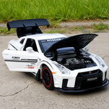 Nissan 2017 GT-R R35 Nismo vit 1:32 – pressgjuten visningsmodell