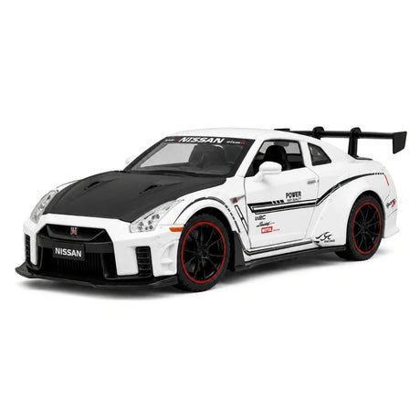 Nissan 2017 GT-R R35 Nismo Weiße 1:32 – Druckguss-Displaymodell in Druckguss