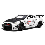 Nissan 2017 GT-R R35 wit 1:24 – diecast displaymodel