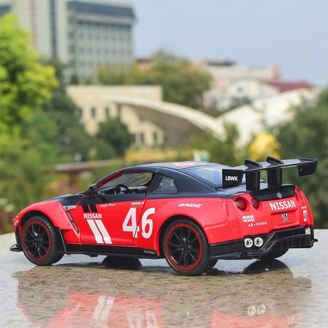 Nissan 2017 GT-R R35 Widebody rood #46 1:24 diecast displaymodel - aanzicht 2